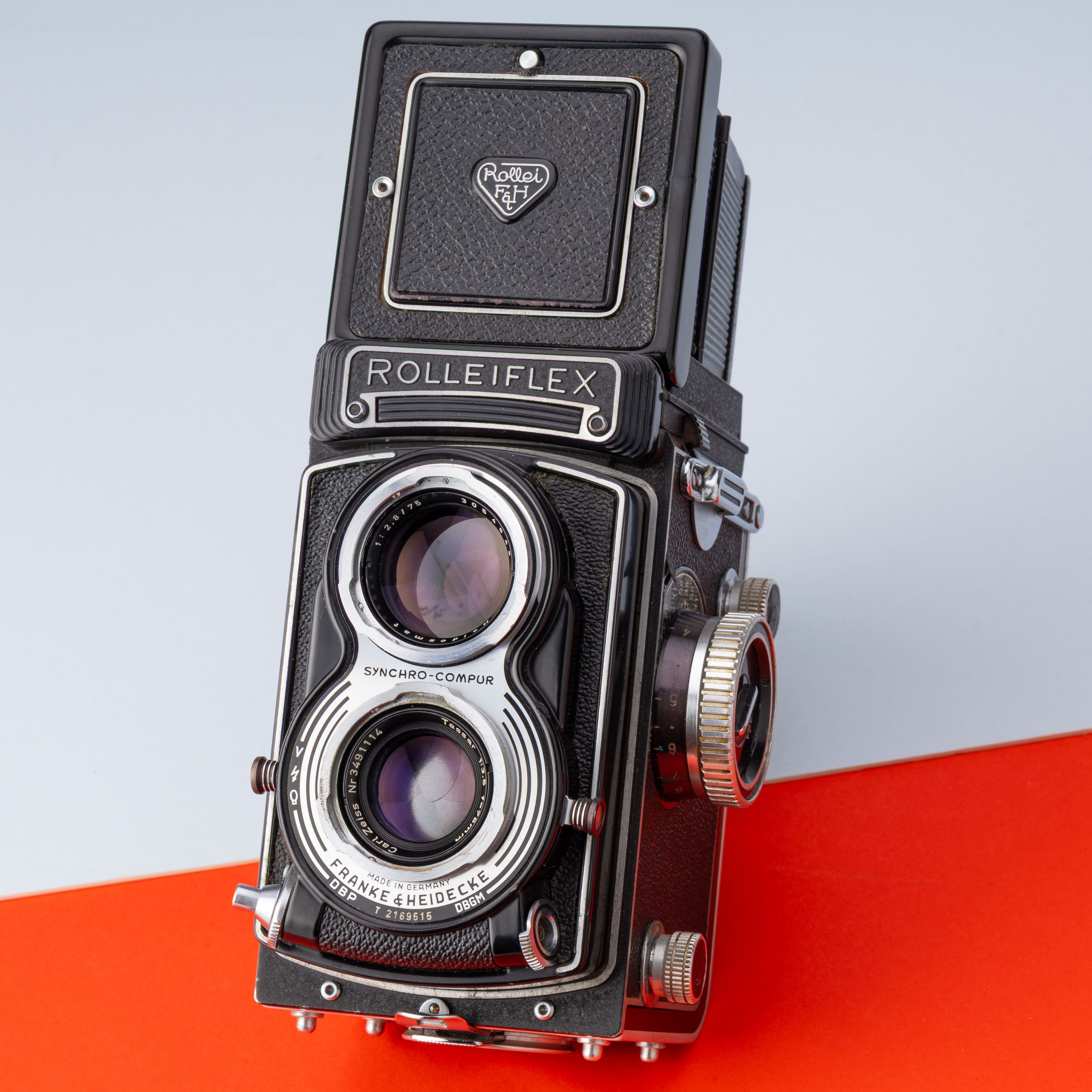 Cameras & Scientific Instruments