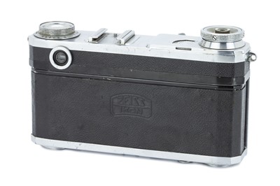 Lot 199 - A Zeiss Ikon Contax II 'For China' Rangefinder Camera