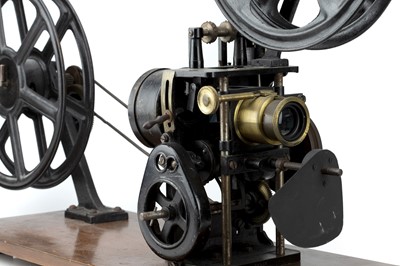 Lot 353 - A 35mm Hand Crank Cinema Projector