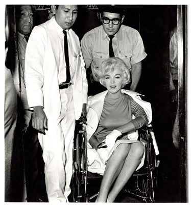 Lot 247 - JAMES HASPIEL, Three Photographs of Marilyn Monroe