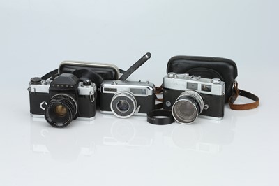 Lot 513 - A Canon Canonflex 35mm SLR Camera