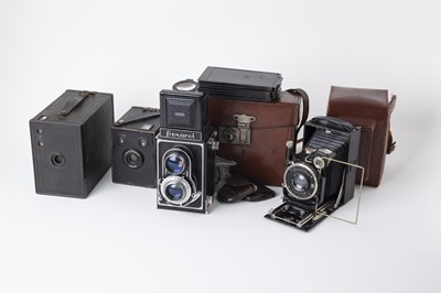 Lot 602 - A Mixed Selection of Cameras