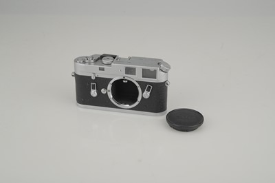 Lot 383 - A Leica M4 Rangefinder Body