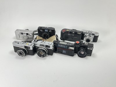 Lot 517 - A Mixed Selection of 35mm Cameras