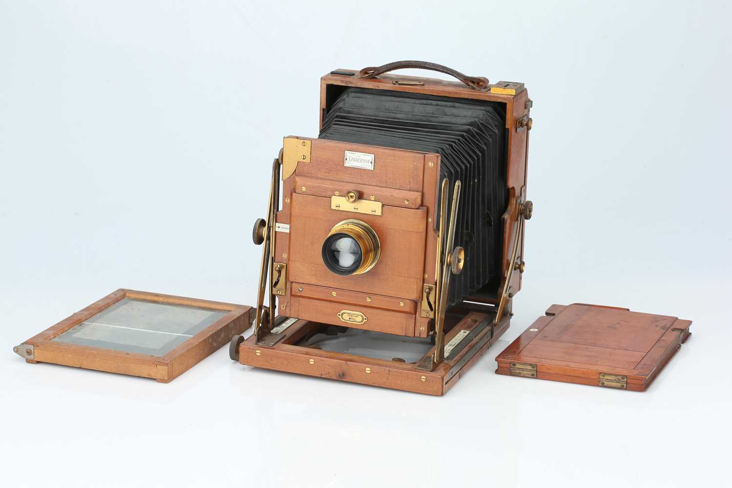 Lot 850 - A Sanderson Regular Model Mahogany & Brass Half Plate Field Camera