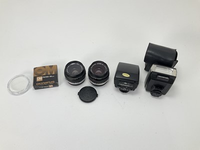 Lot 463 - A Small Selection of Olympus Optics and Accessories