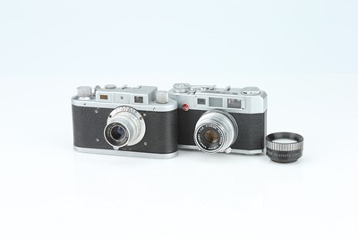 Lot 505 - A Pax M4 and A Mometta II 35mm Rangefinder Camera