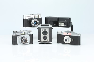 Lot 767 - A Selection of Film Cameras