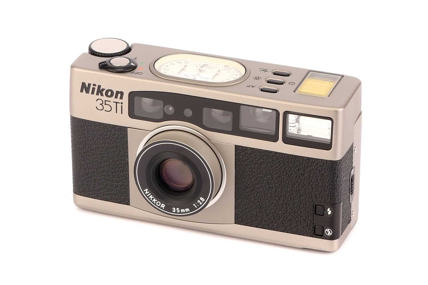 Lot 1163 - A Nikon 35Ti Compact Camera