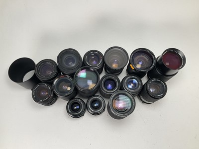 Lot 791 - A Selection of Mixed Photographic Lenses