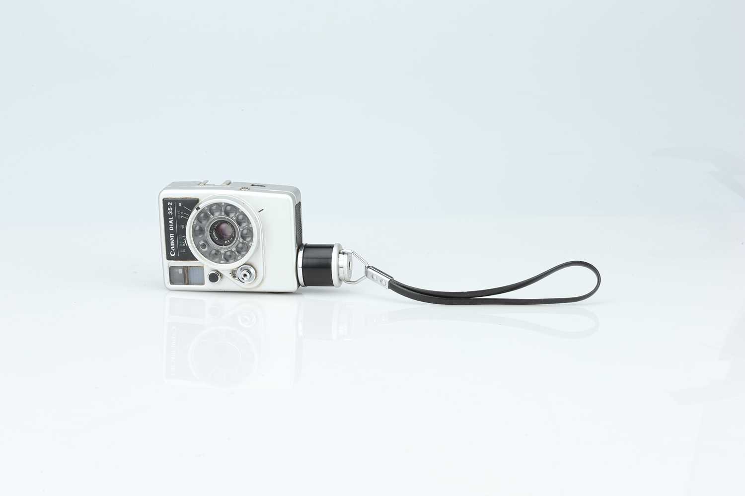 Lot 975 - A Canon Dial 35-2 35mm Compact Camera,