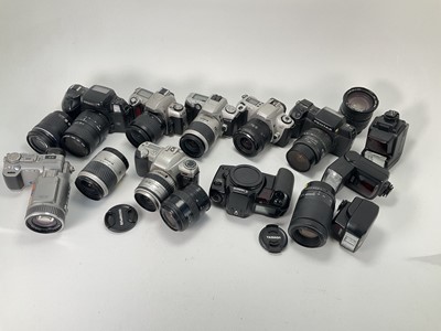 Lot 546 - A Selection of Cameras, Lenses, & aAccessories