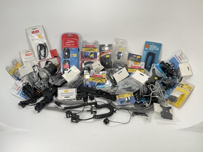 Lot 967 - A Large Selection of Electronic Flash Cables & Accessories