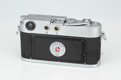 Lot 379 - A Leica M3 Rangefinder Camera