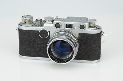 Lot 365 - A Leica IIF Rangefinder Camera