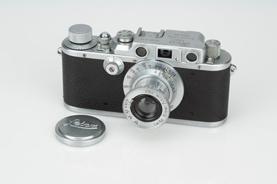 Lot 368 - A Leica IIIb Rangefinder Camera