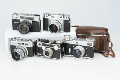 Lot 562 - A Collection of Various Cameras