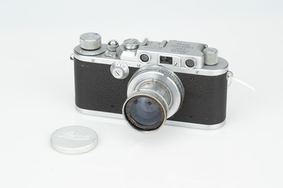 Lot 358 - A Leica IIIa Rangefinder Camera