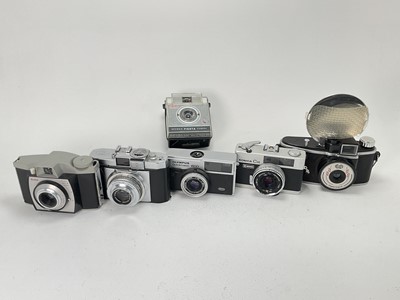 Lot 758 - A Selection of Cameras & Accessories