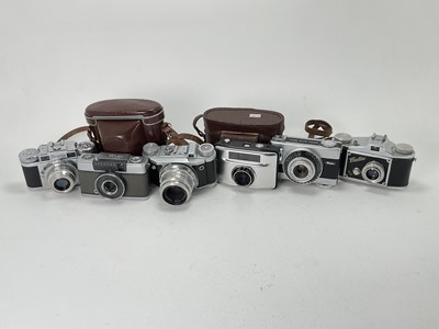 Lot 533 - A Selection of 35mm Cameras