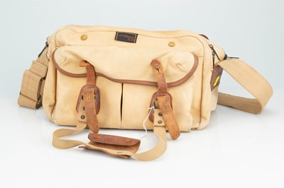 Lot 959 - A Classic Billingham Camera Bag