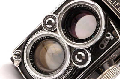 Lot 1187 - A Rollei Rolleiflex 2.8D TLR Medium Format Camera