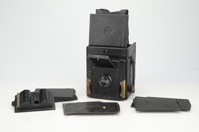 Lot 746 - A Thornton Pickard Special Ruby Reflex Camera