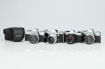 Lot 537 - A Selection of Various SLR Cameras