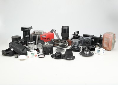 Lot 949 - A Selection of Various Camera Accessories