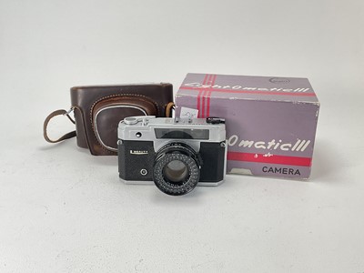 Lot 592 - A Beauty Light O Matic III 35mm Rangefinder Camera