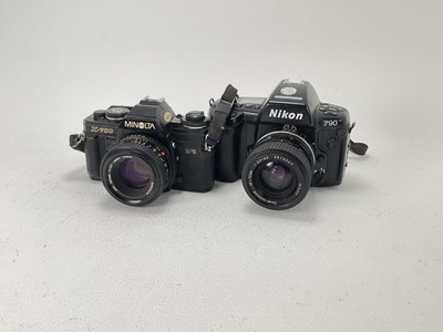 Lot 595 - A Nikon F90 35mm SLR Camera