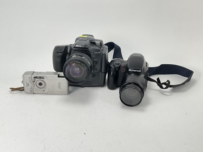 Lot 707 - A Selection of Digital Cameras