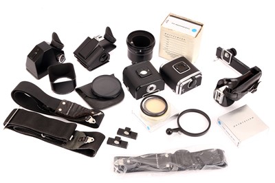 Lot 1200 - A Selection of Various Hasselblad Accessories