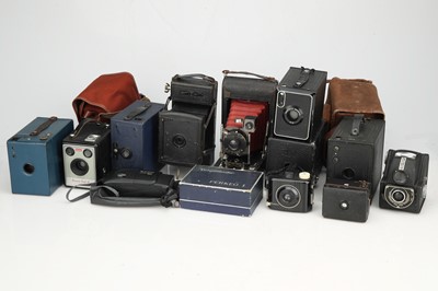 Lot 653 - A Mixed Selection of Cameras