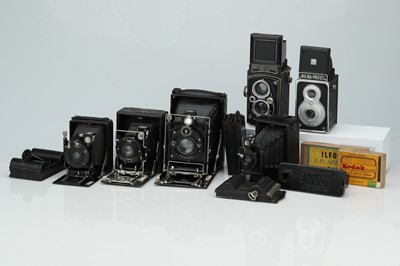 Lot 715 - A Good Selection of Cameras