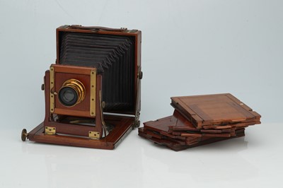 Lot 845 - A Lizars Challenge Field Camera