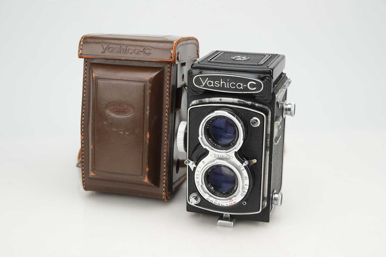 Lot 656 - A Yashica C Medium Format TLR Camera