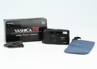 Lot 580 - A Yashica T4 Date Compact Camera