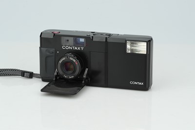 Lot 582 - A Contax T Rangefinder Compact 35mm Camera