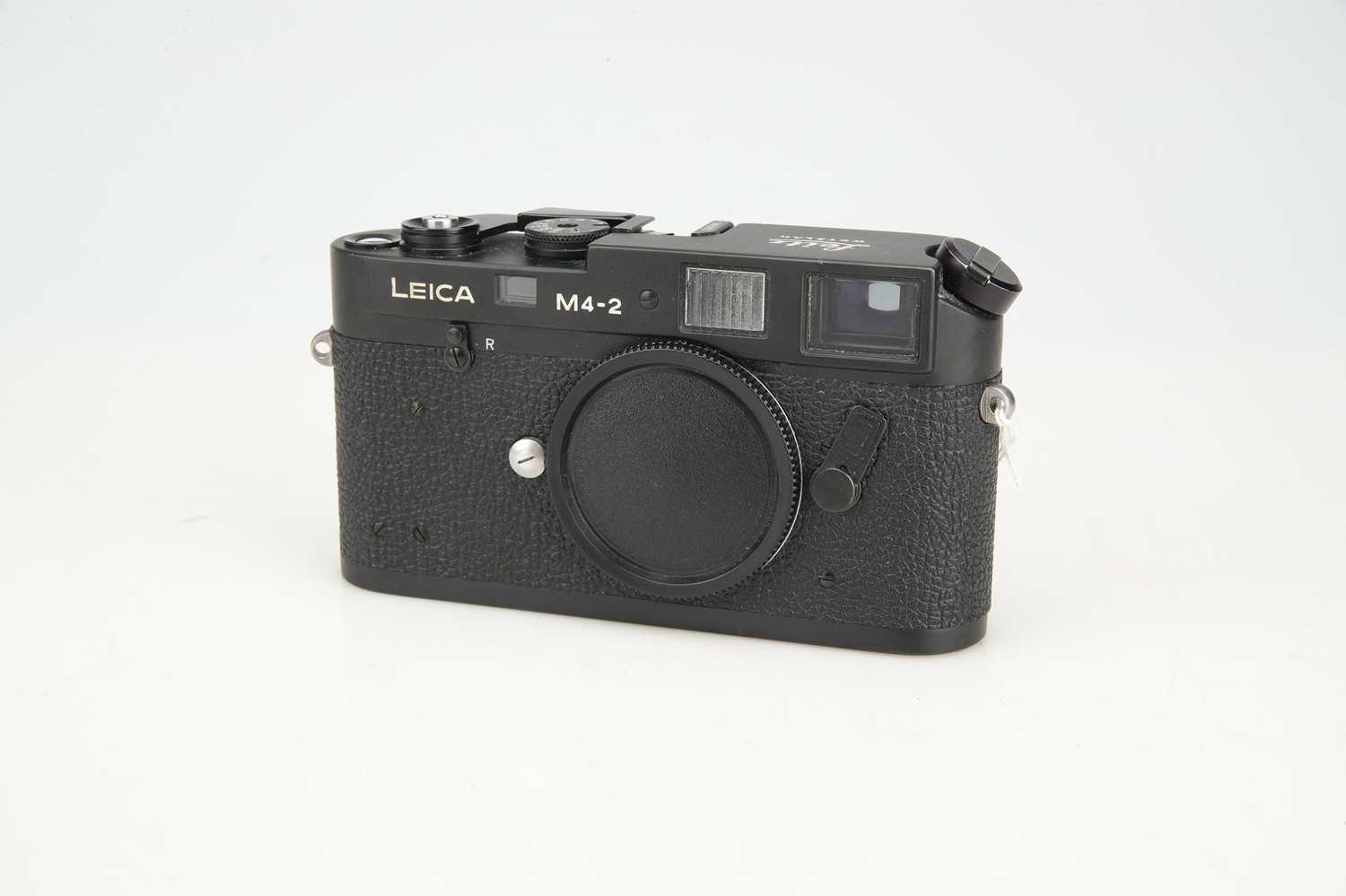 Lot 376 - A Leica M4-2 35mm Rangefinder Camera