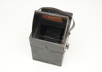 Lot 719 - A Ross Portable Dividing Twin Lens Camera