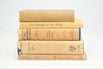 Lot 49 - Large Collection of Microscope Books