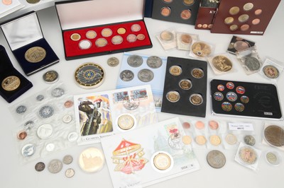 Lot 86 - Collectors' Coins