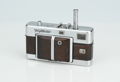 Lot 576 - A Voigtlander Vitessa N 35mm Rangefinder Camera