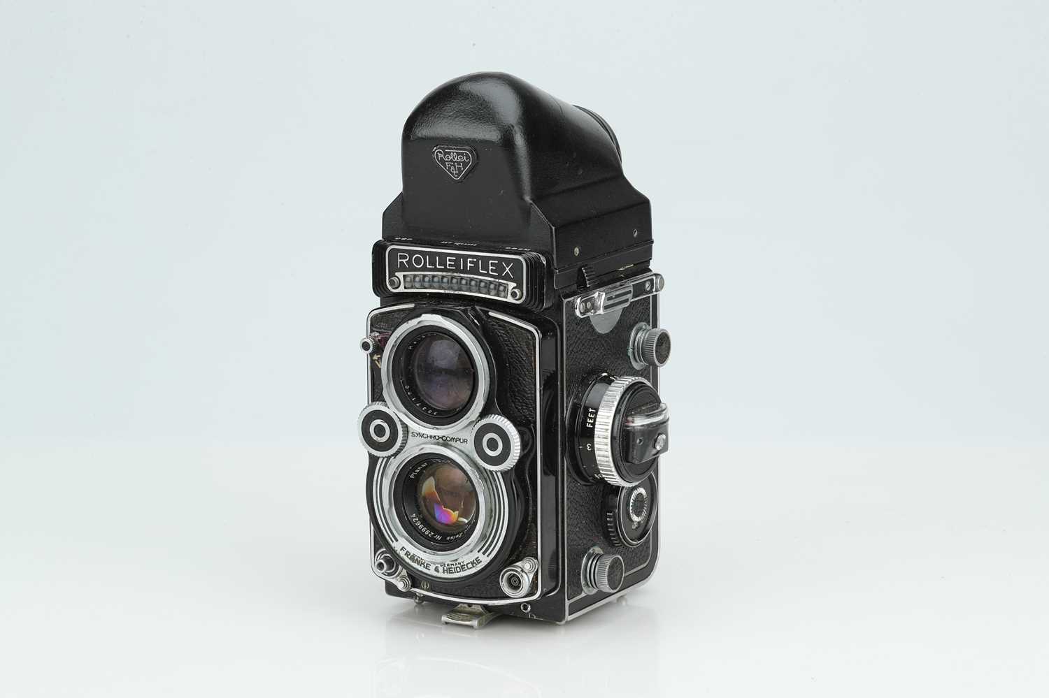 Lot 661 - A Rolleiflex 3.5 F Medium Format TLR Camera