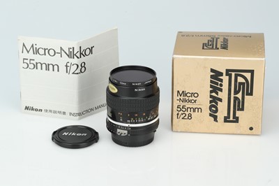 Lot 704 - A Nikon Micro-Nikkor f/2.8 55mm Lens