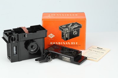 Lot 992 - An Agfa Rondinax 35 U Film Developing Tank