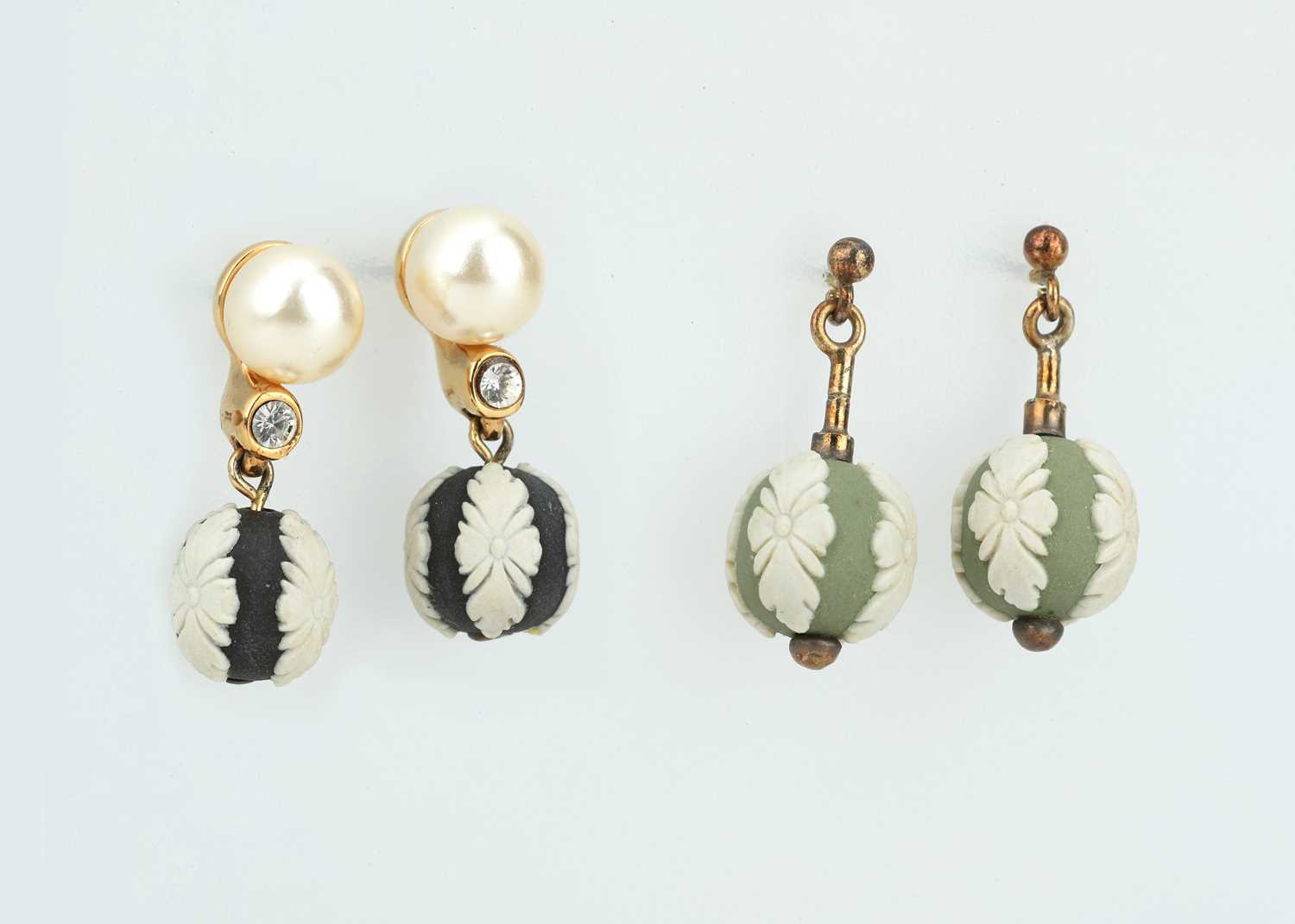 Lot 603 - Wedgwood Jasperware Earrings