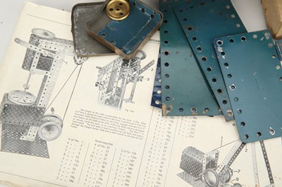 Lot 886 - Dinky Meccano