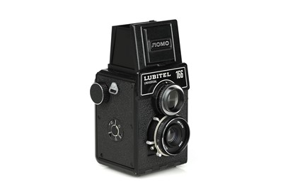 Lot 226 - A Lubitel 166 Universal Medium Format TLR Camera